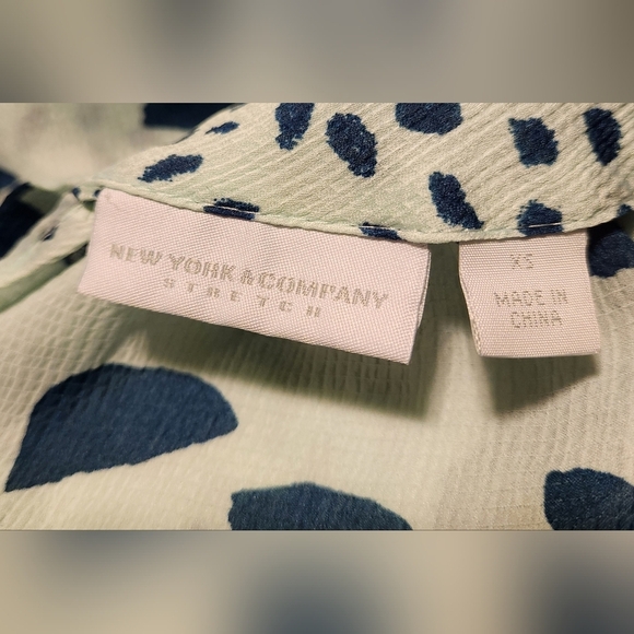 NY&Co Sleeveless Blouse - Picture 7 of 8